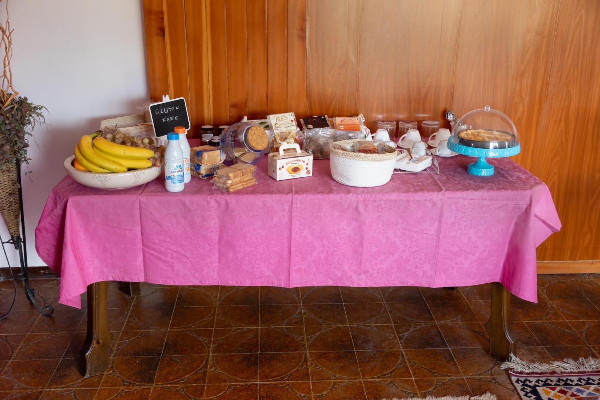 カストロヴィッラリ A Casa Di Sara Bed & Breakfast エクステリア 写真